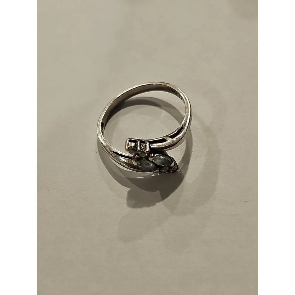 Avon Vintage Lt Sterling‎ Silver & Blue/white Gemstone Floral Ring Size 7.5